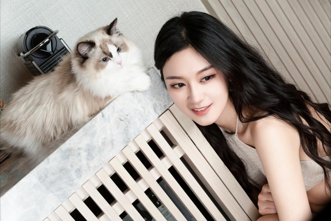 山东菏泽：玻璃生产加工忙